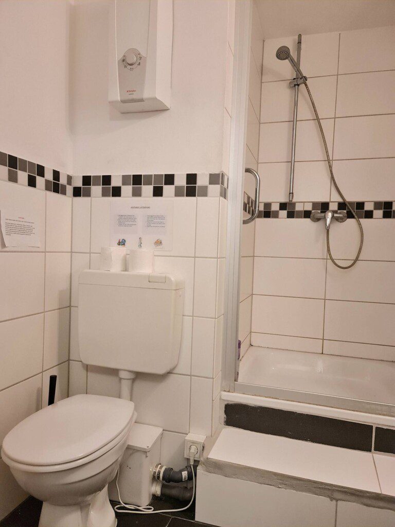 1c0b6a4b 9462 46f8 b3e0 9b6dd72e2e6b.jpg