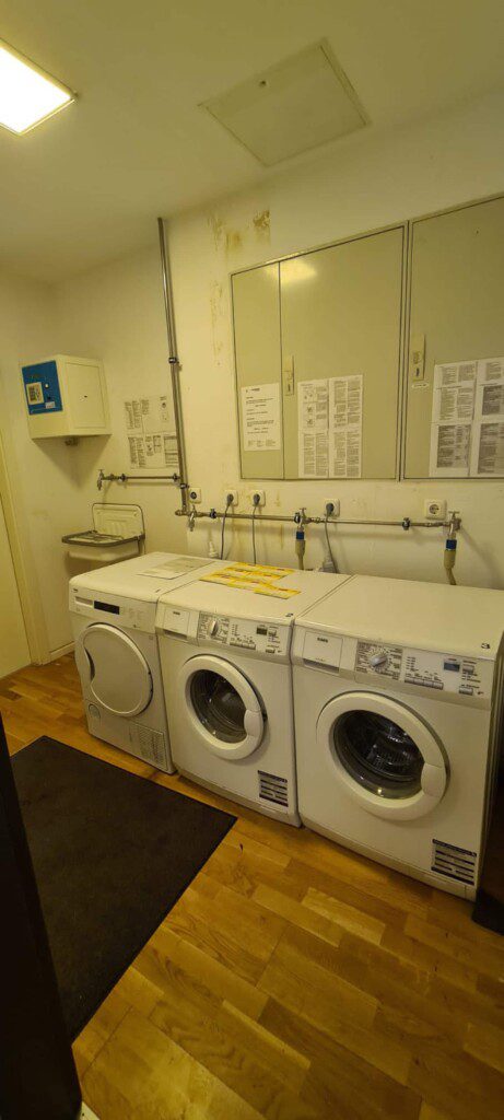 74dd328c da17 4648 82ff 5383a9db3c43.jpg