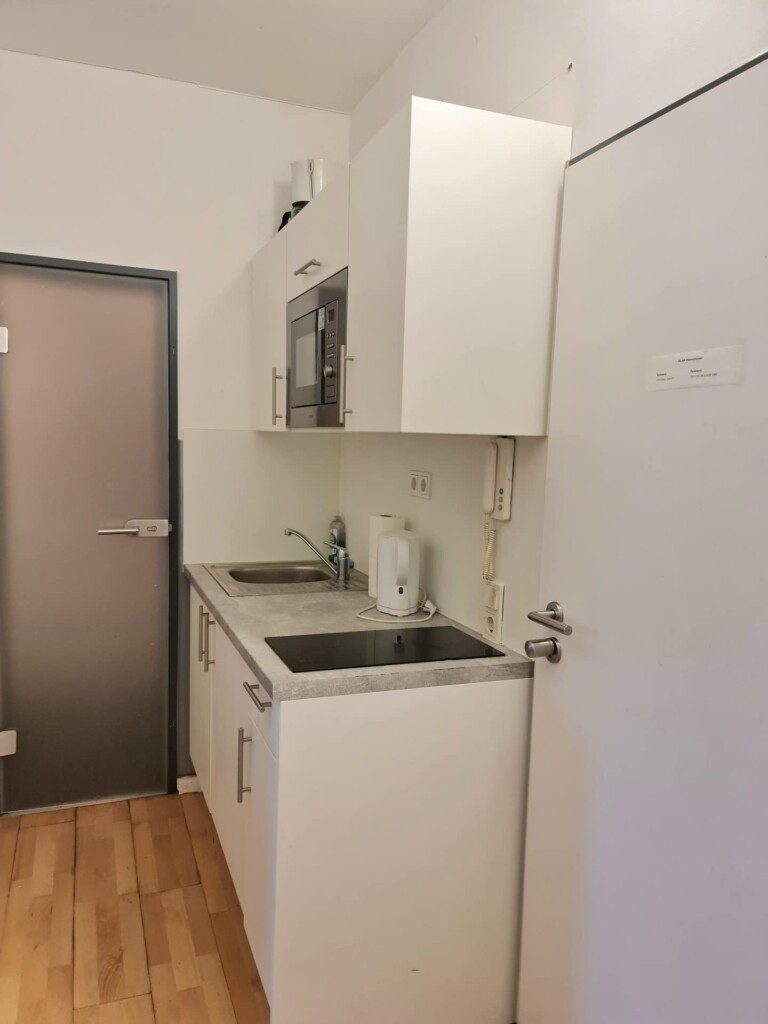 79329211 ad03 49ec 9000 ac3a40007a64.jpg