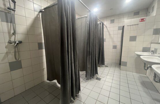 c4224a7a f7f3 4fab ad8d 03a8f2f03702.jpg